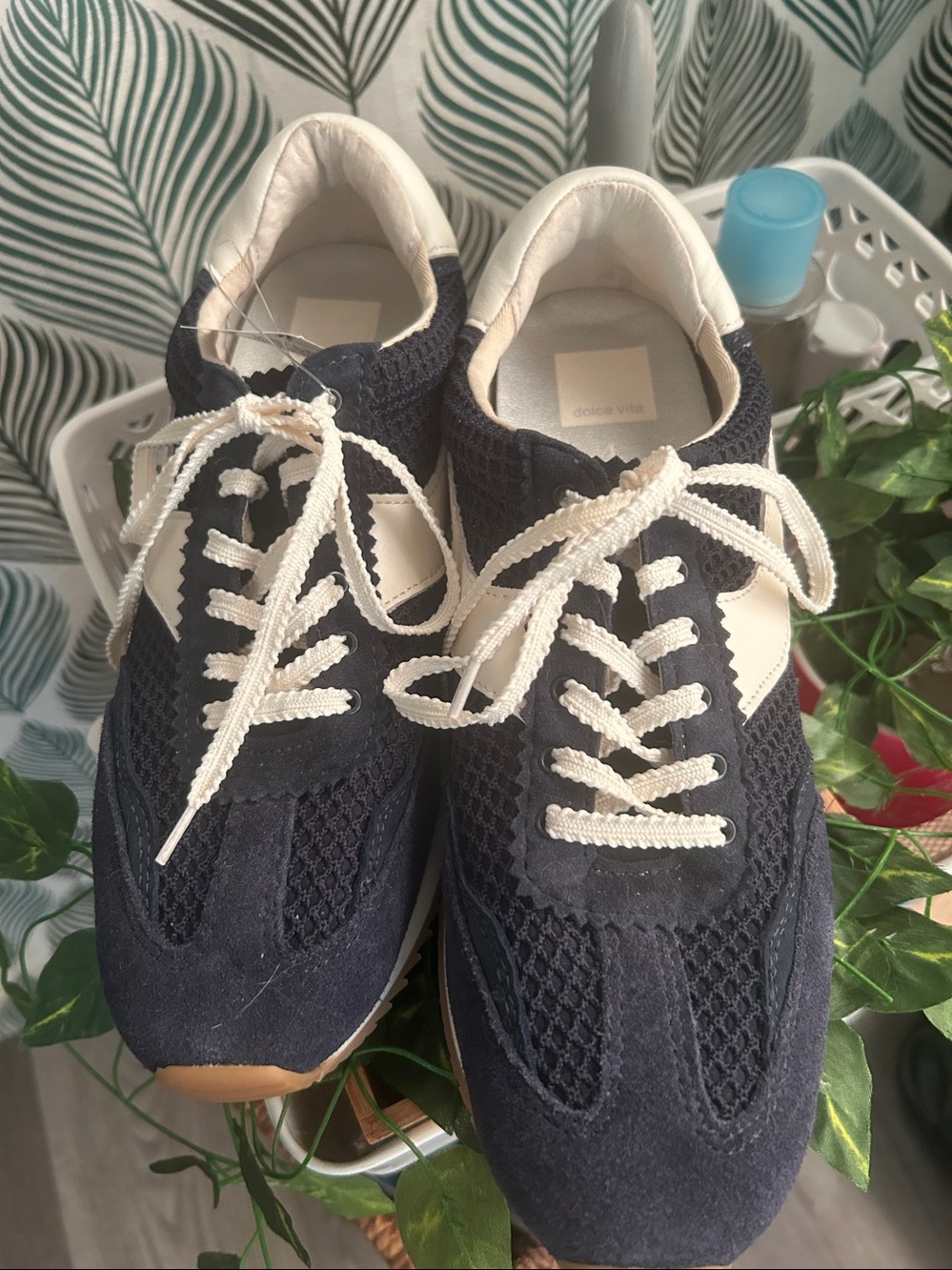 Dolce vita Navy and White Casual Knit Trainer NEW 9.5M